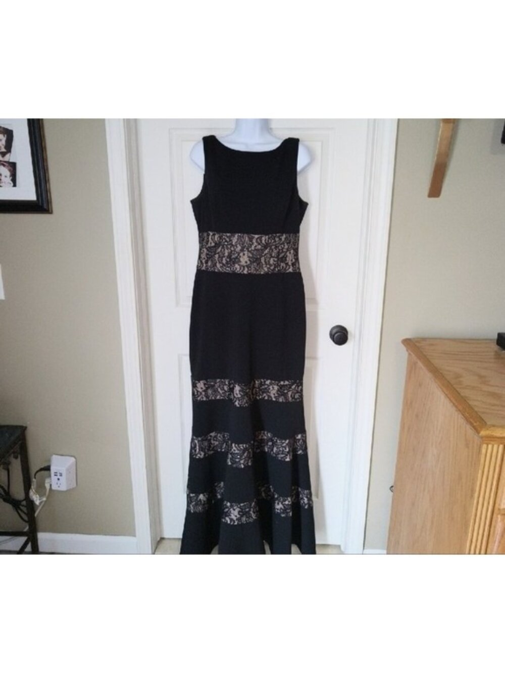Vince Camuto Black Evening Dress Gown w/Lace Inserts Mermaid Style Sz 14